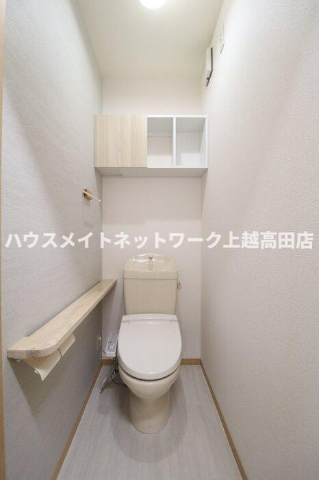セジュール モナリエ Ａ/Ｂのトイレ|温水洗浄暖房便座