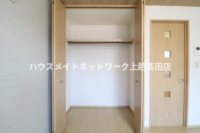 セジュール モナリエ Ａ/Ｂの収納|クローゼット