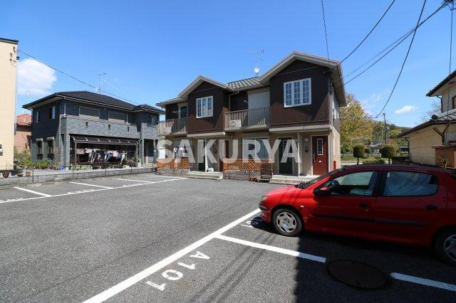 パークヒルの駐車場