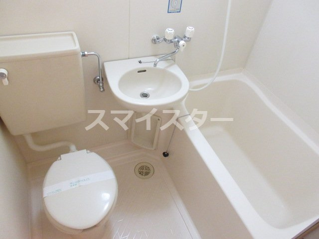 昭島市郷地町１丁目の賃貸マンションの洗面所