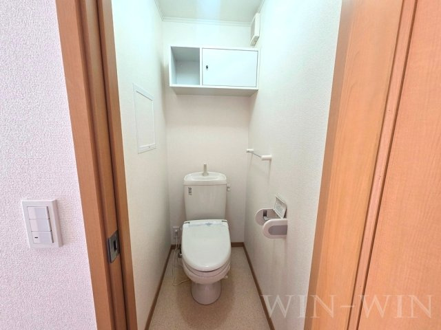 サンリット Aのトイレ|イメージ（同建物内・同間取りの写真）