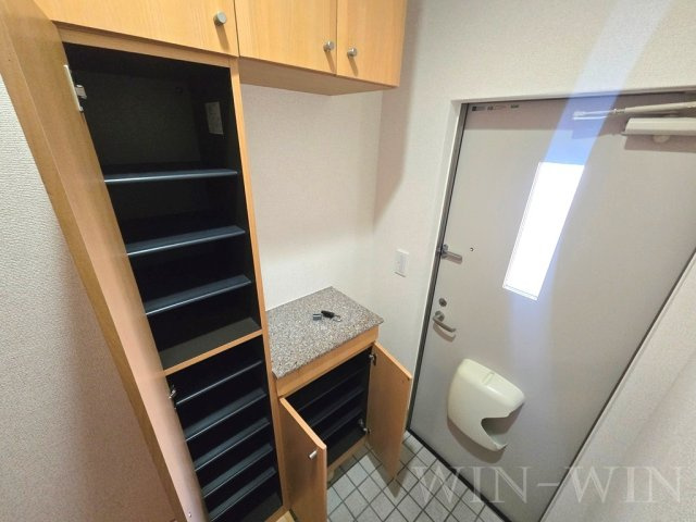 サンリット Aの玄関|イメージ（同建物内・同間取りの写真）