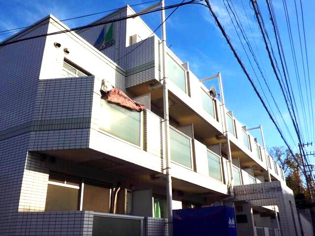 マリオン本千葉の外観