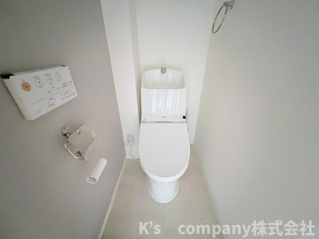 ◎高座郡寒川町一之宮７丁目　ソフィア茅ヶ崎A棟のトイレ|白を基調とした清潔感のあるトイレ◇