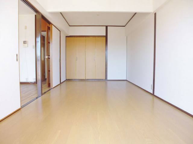北川マンションの寝室