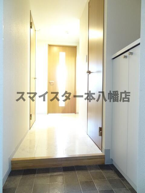 プログレッソ船橋Ⅱの玄関