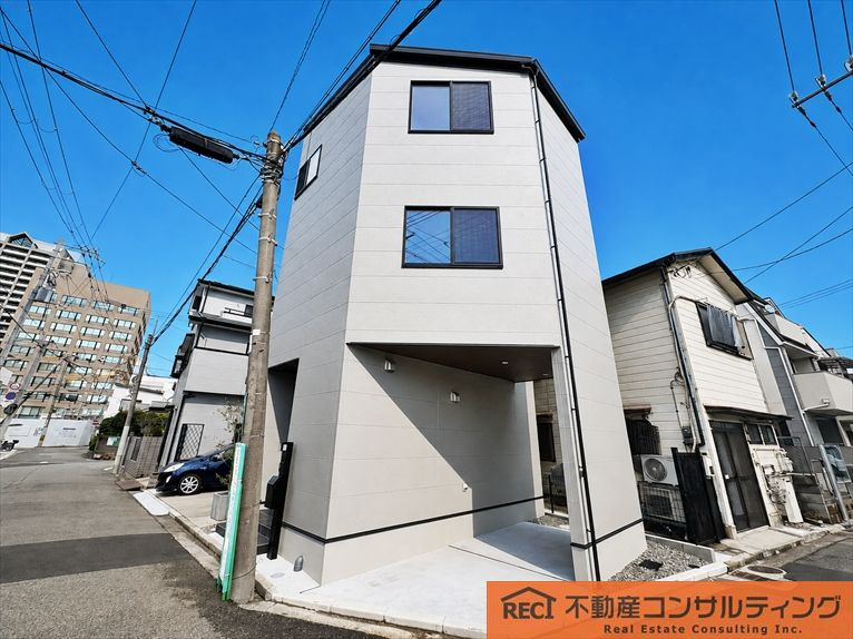 西宮市津門稲荷町　中古戸建の居間・リビング