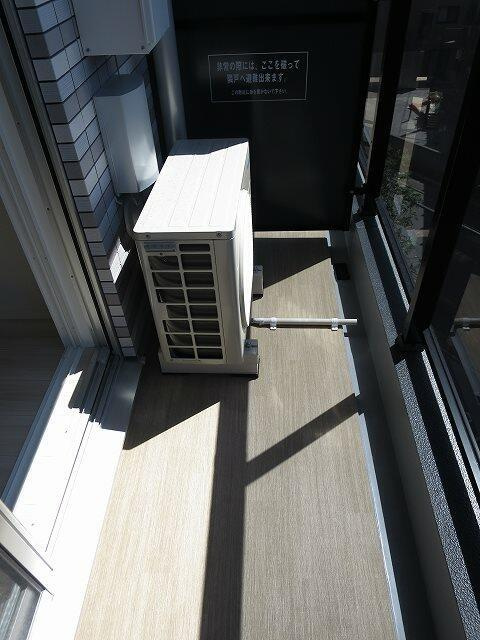 ＡＲＣＯＢＡＬＥＮＯ　ＭＵＳＡＳＨＩＫＯＳＵＧＩのバルコニー|暖かな日差しのふりそそぐバルコニー