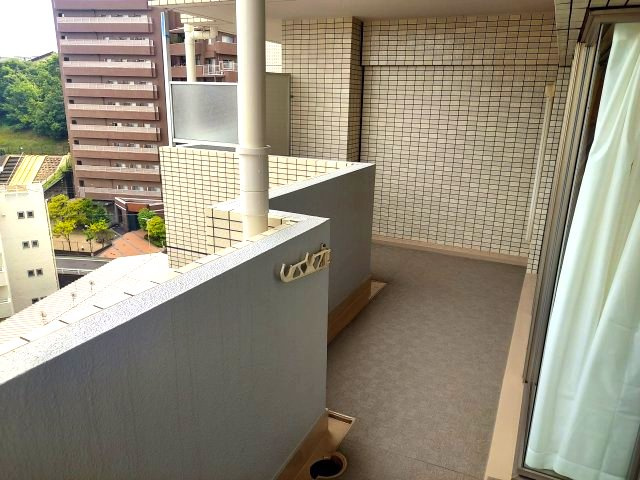 アジュール宝塚南口のバルコニー