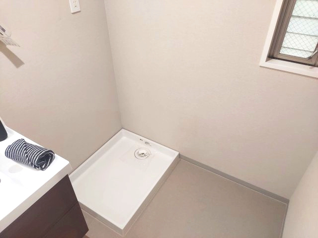アジュール宝塚南口の洗面所|洗濯機置場