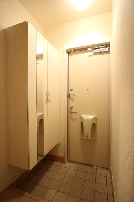 ディアコート白水の玄関