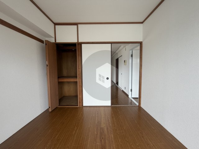 サンライズ長田の寝室