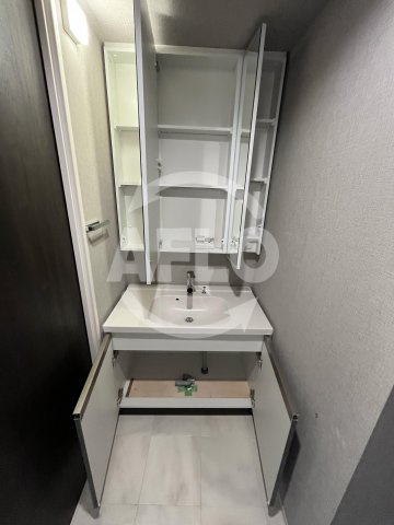 シーズンフラッツ阿波座の独立洗面台|シーズンフラッツ阿波座　独立洗面台