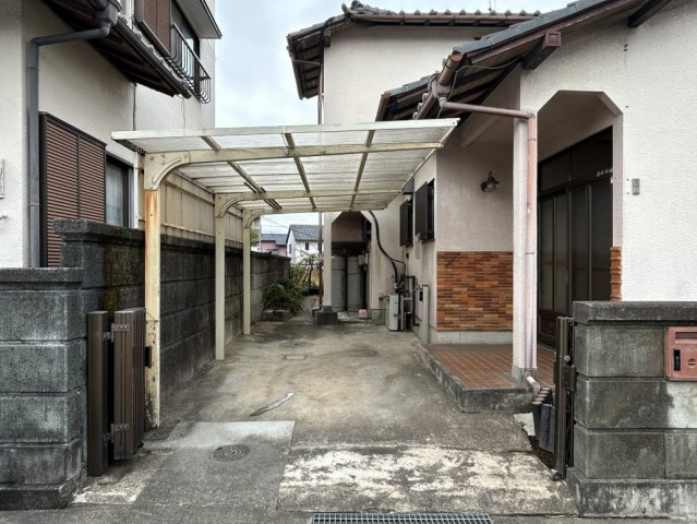 売中古戸建　富士市今泉の駐車場