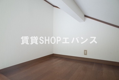  | ティファニーヒルズ