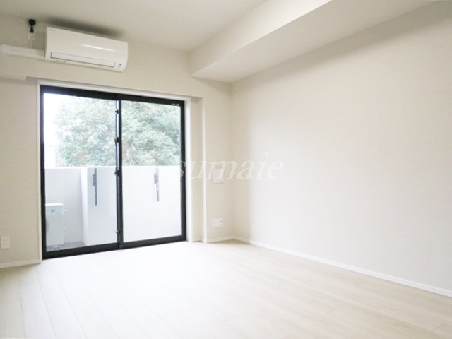 ＤＩＰＳ赤羽北ＥＡＳＴの居間・リビング|明るいお部屋です☆