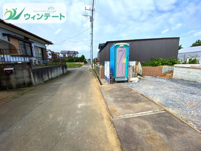 第4石岡市山崎　新築戸建の前面道路含む現地写真|建築の進捗に応じて見学も可能です。現地で暮らしのイメージを膨らませてください。