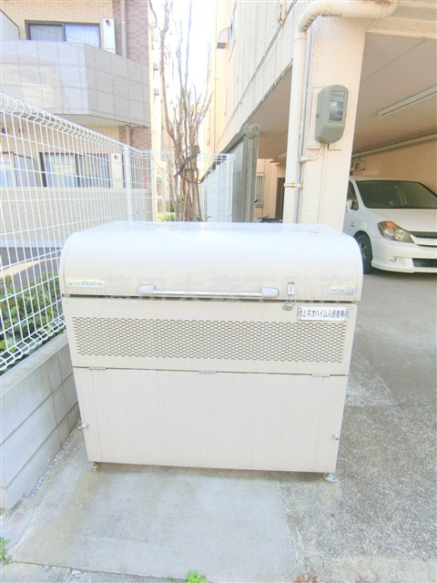 池上ネオハイムのその他共用部分|ゴミ捨てBOX