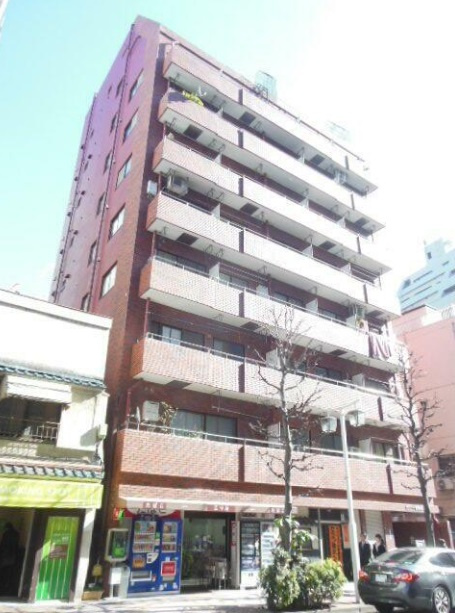 カテリーナ新宿御苑駅前