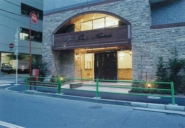 ガラ・グランディ日本橋のエントランス