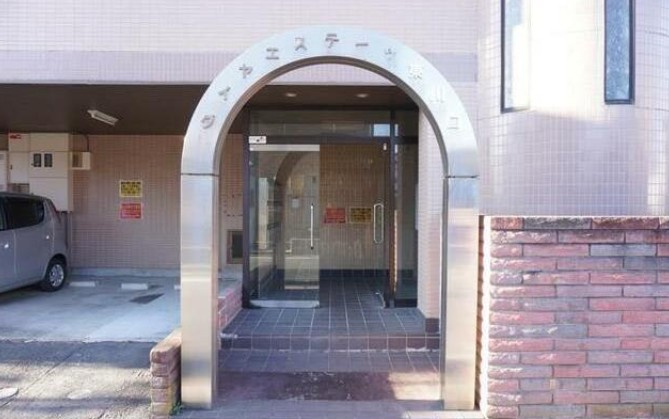 ダイヤエステーツ東川口のエントランス