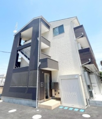 ウエストガーデン吉川高富Ⅰの外観