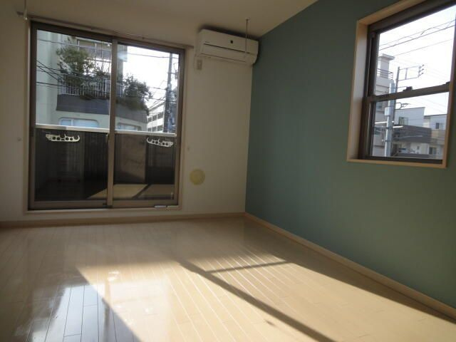ＤＵＯＳＴＡＧＥの居間・リビング|部屋参考写真となります