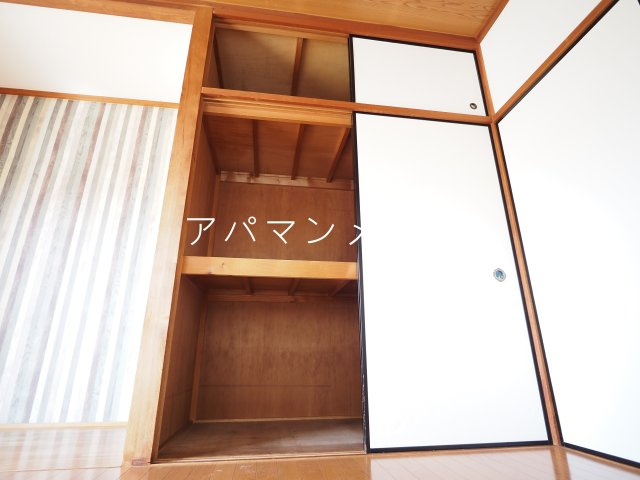 【収納】 | 徳満邸貸家 | 一階洋室の収納です