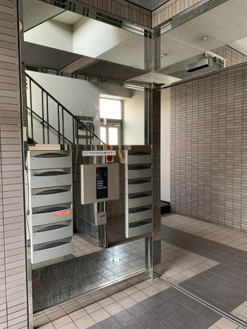 ネクスト扇のエントランス