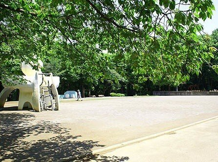 桶川市子ども公園わんぱく村公園まで340m