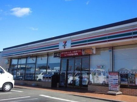 セブンイレブン鴻巣原馬室店まで750m