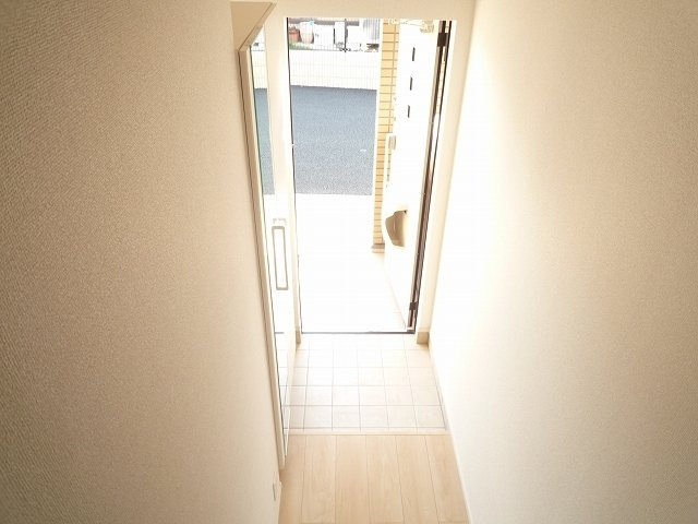 明るい玄関です