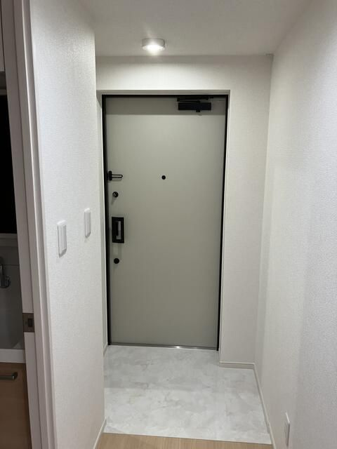 ＬＵＯＲＥ大塚の玄関