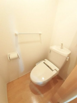 シンプルで使いやすいトイレです