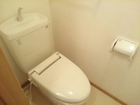 清潔感のあるトイレです