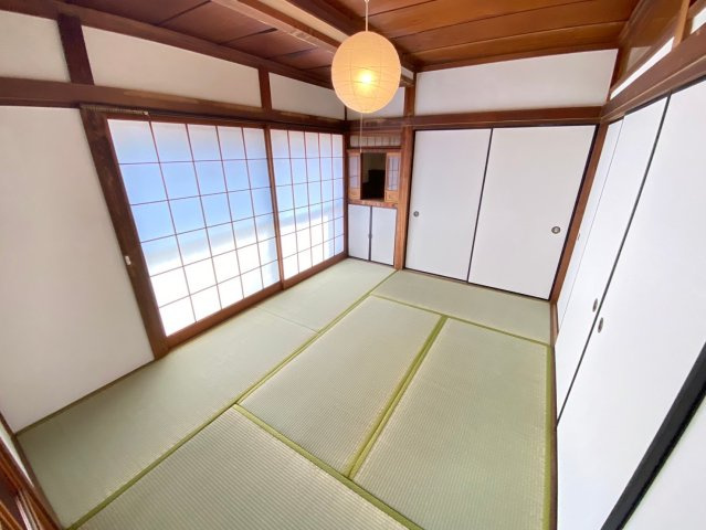 1F