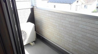 バルコニーからの眺めを楽しみながら食事をしませんか