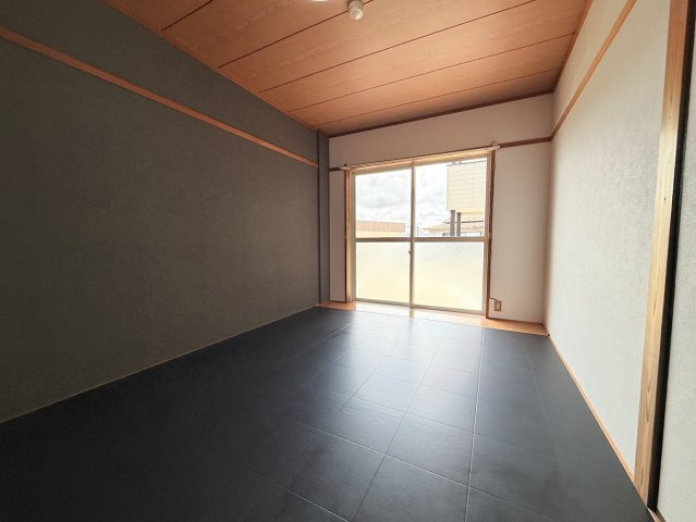 スカイピア103号室の和室