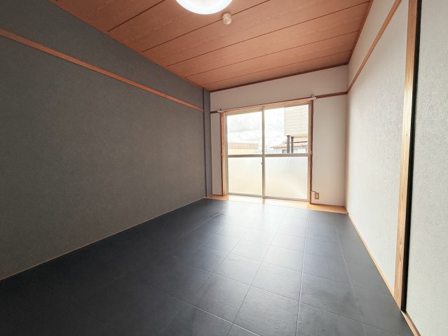 スカイピア103号室の和室