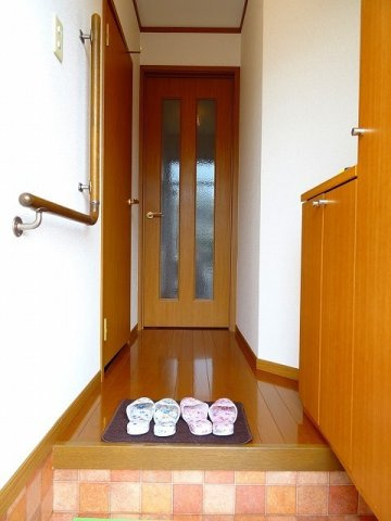明るい玄関です