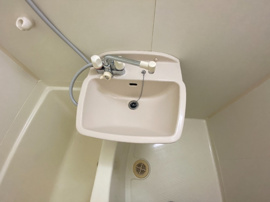 コンパクトで使いやすい洗面所