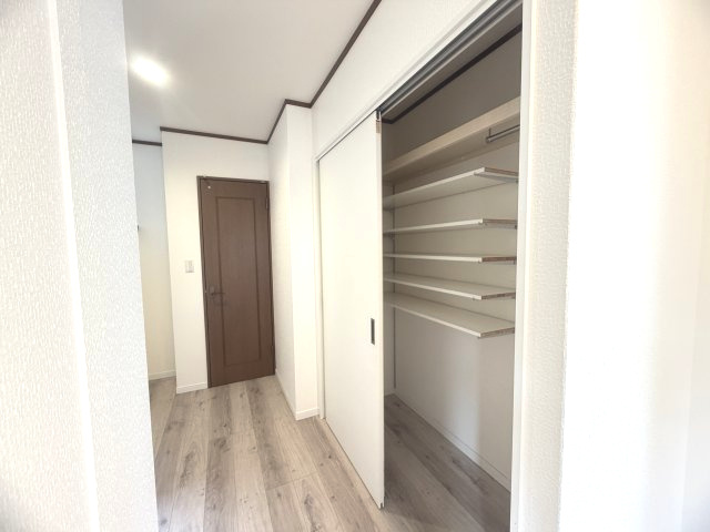 垂水区青山台３丁目戸建の収納