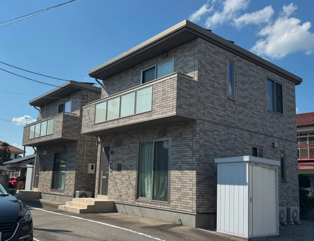 福島県南相馬市　２棟アパート+貸家+戸建ての外観
