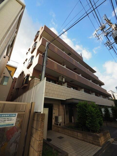 デュオ・スカーラ新大久保の外観