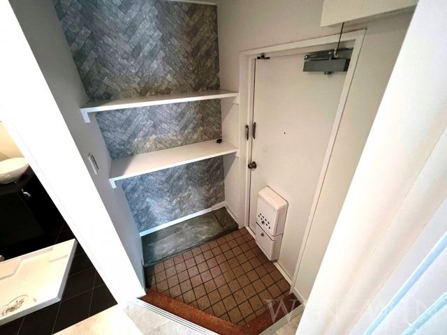 オレンジハイツ赤岩の玄関|イメージ（同建物内別部屋の写真です）