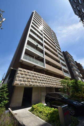 プレサンス難波セレクトの外観