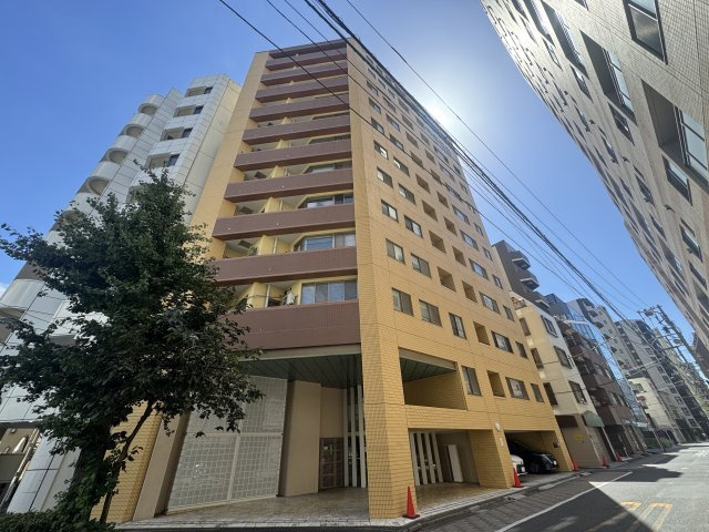 ディアハイム神田岩本町の外観