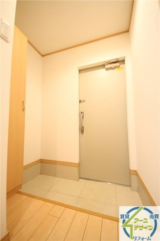 ユニベール神戸の玄関|※類似写真