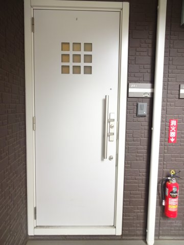 パルフェBの玄関
