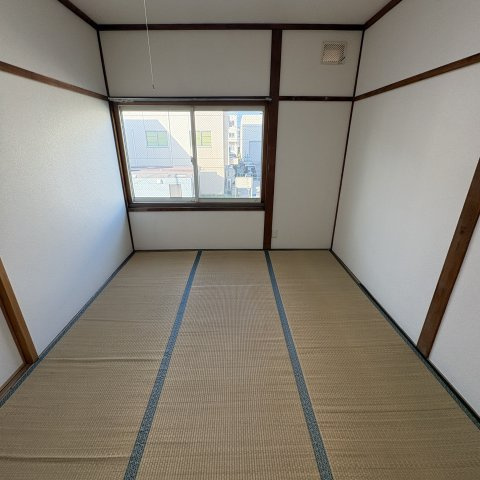 中島マンションの内装